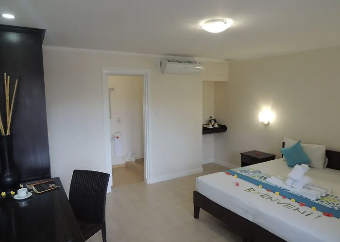 La Roussette Hotel 3*