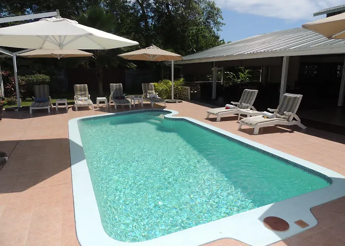 Hotel La Roussette 3*