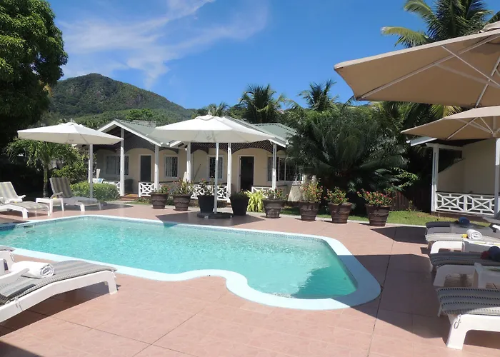 La Roussette Hotel 3*